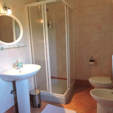 Cascina Volpona Apartman Case Bruciate